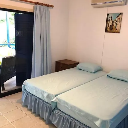 Shanty Apartment *